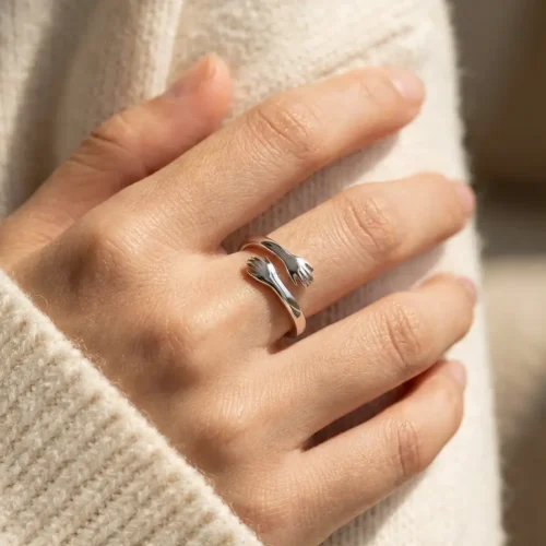 Bague Câlin en argent massif 925 forme mains enlacées, taille réglable - Scoobijou.
