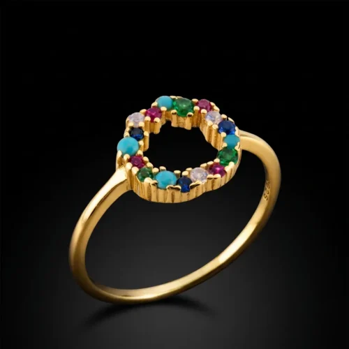 Bague ronde fine avec cercle de pierres multicolores en Argent 925 plaqué or portée par une femme - Scoobijou Maroc