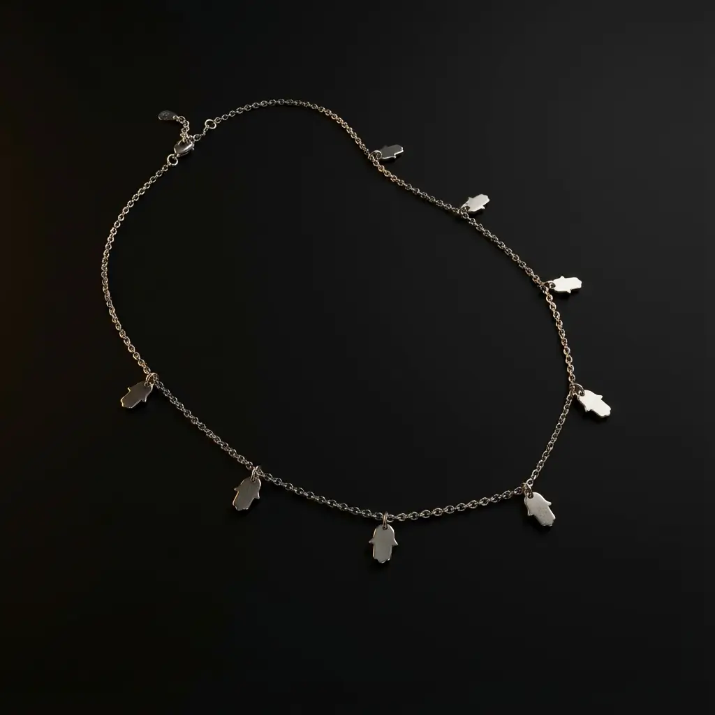 Collier ras de cou en argent 925 rhodié avec pampilles khmissa main de Fatma réparties sur la chaîne - Bijouterie Scoobijou Maroc