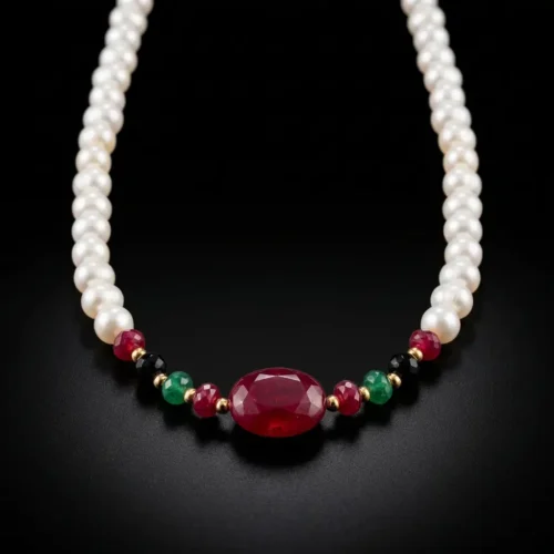 Collier perles d'eau douce naturelles جوهر حر, boules Or 18K, rubis et émeraudes synthétiques – Collection Sultana – Orjouane.com Maroc